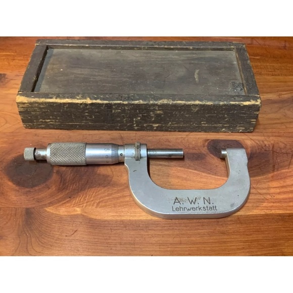 AWN Lehnwerkstatt Micrometer with Wooden Box - Picture 2 of 9